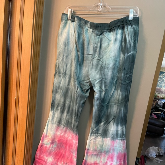 POL Tie Dye Boho Flare Leg Sweatpants New in Package - Picture 6 of 6